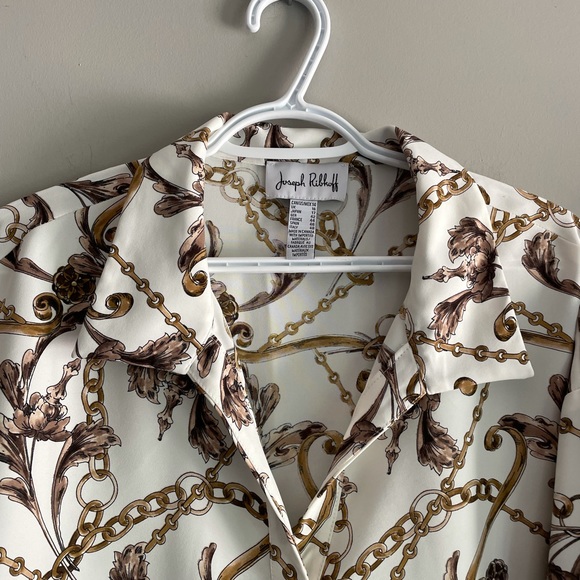 Joesph Ribkoff blouse - Picture 3 of 8